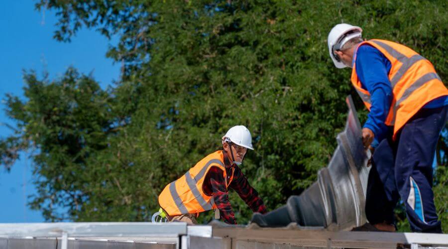 Professional residential roofers in Southmayd, TX